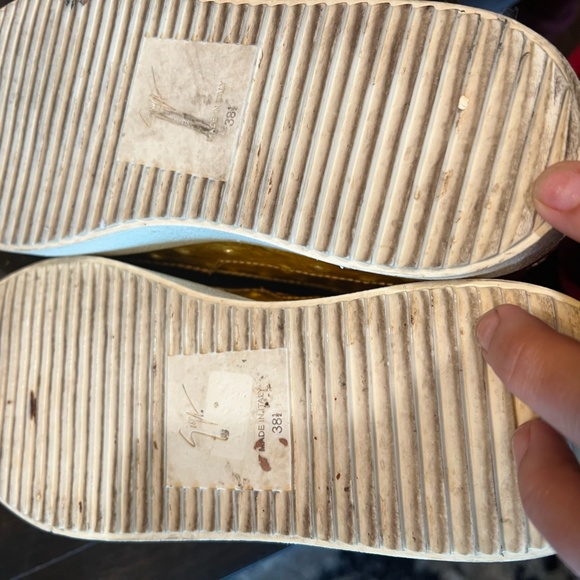 Giuseppe Zanotti Gold Leather Ostrich Detail Double Zip Sneaker 39 - Picture 5 of 5